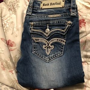 skinny rock revival jeans